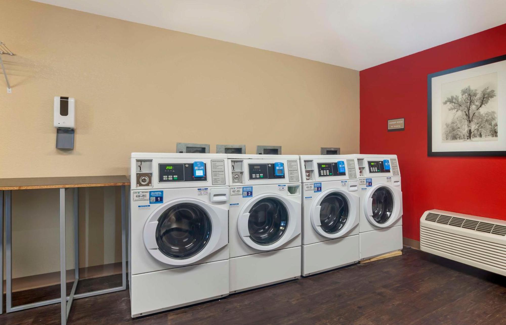 Extended Stay America Suites - San Diego - Mission Valley - Stadium Екстериор снимка