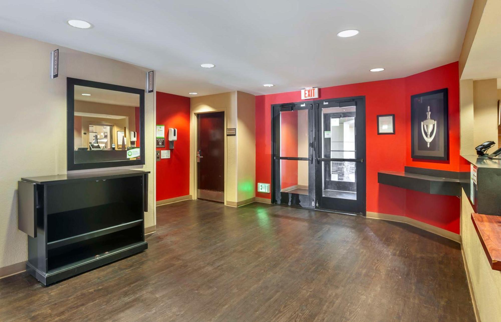 Extended Stay America Suites - San Diego - Mission Valley - Stadium Екстериор снимка